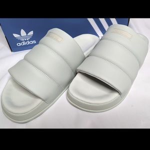 Adidas Adilette essentials slides